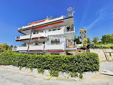 Foto Appartamento in Strada Solaro 121, Sanremo Solaro di 35 m² in vendita