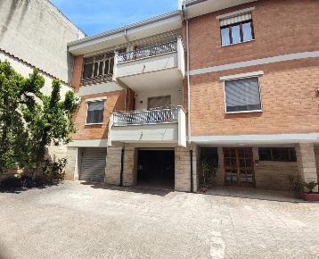 Foto Appartamento in GUIDO RENI, San Severo di 143 m² con 7 locali