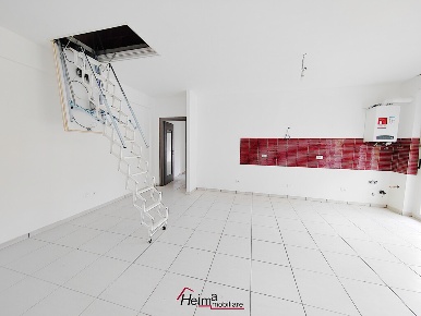 Foto Appartamento a Recanati Centro con 4 locali in vendita