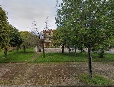 Foto Appartamento in traversa prima di via cisa 4/D, Sarzana di 90 m²