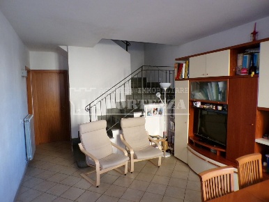 Foto Villa a schiera a Cascina Navacchio Nord - Zambra di 120 m² in vendita