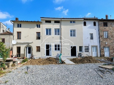 Foto Appartamento a Capannori Centro di 88 m² con 3 locali in vendita