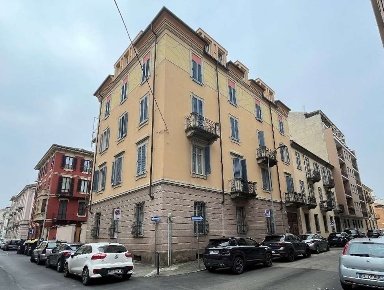 Foto Appartamento in Via Torino, Alessandria Pista di 295 m² con 12 locali