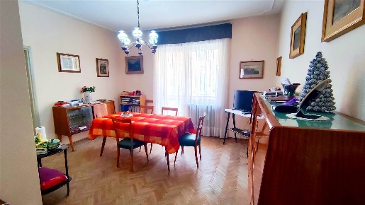 Foto Appartamento a Biella Centro Città, San Paolo di 129 m² con 5 locali