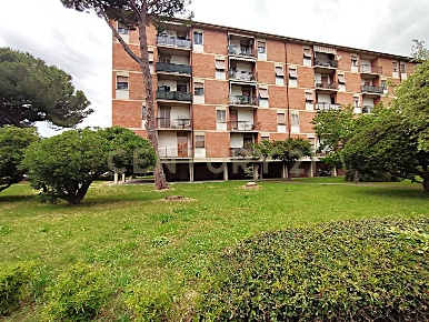 Foto Appartamento in Viale Enrico de Nicola 20, Grosseto di 100 m²