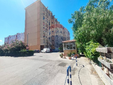 Foto Appartamento in Via Sacco e Vanzetti, Palermo Sperone di 132 m²