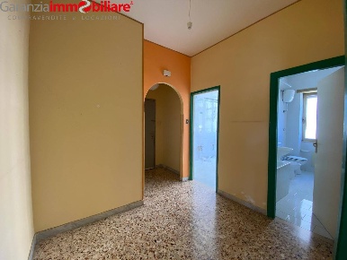 Foto Appartamento in Via Cincinnato, Napoli di 60 m² con 2 locali
