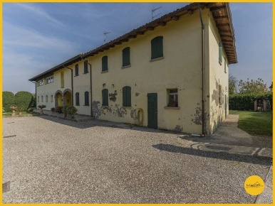 Foto Villa in via Dugliolo, Budrio in vendita