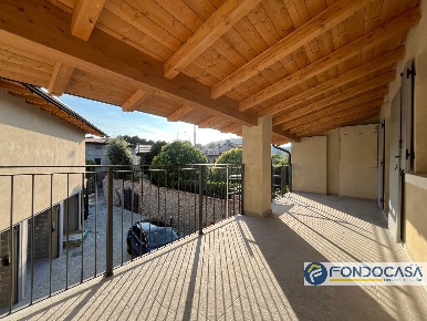 Foto Appartamento in Via San Carlo Borromeo, Rovato Centro di 106 m²