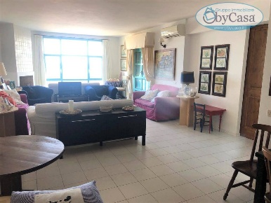 Foto Appartamento in Via Aurelia, Santa Marinella Centro di 190 m²