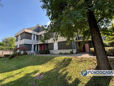 Foto Appartamento a Palazzolo sull'Oglio Centro di 149 m² con 4 locali