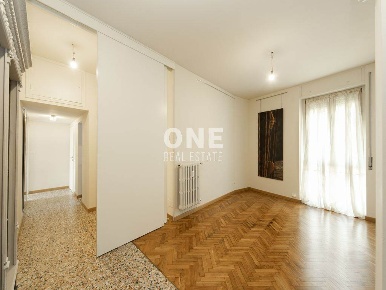 Foto Appartamento in via Zanzi 11, Monza in affitto