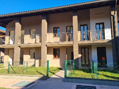 Foto Villa in via T. A. Edison, Tradate in vendita