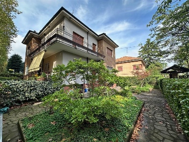 Foto Appartamento in VIA EDERA, Cusano Milanino di 140 m² con 4 locali