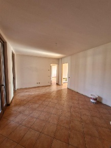 Foto Appartamento in Via Carlo Rossini, Tradate Centro di 116 m² in vendita