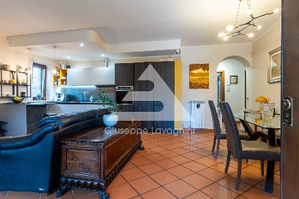 Foto Appartamento in via Corioli 42, Ariccia Centro di 108 m² con 3 locali