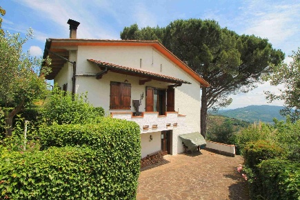 Foto Villa a Montecatini-Terme in vendita