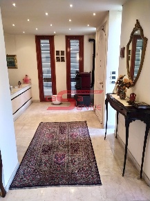 Foto Villa unifamiliare a Montecatini-Terme di 340 m² con 12 locali