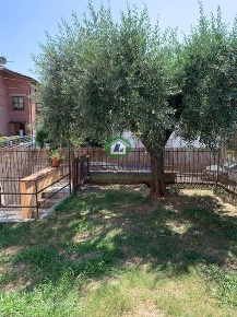 Foto Villa a Montecatini-Terme in vendita