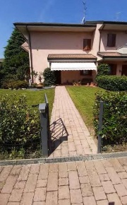 Foto Villa a Arese in vendita