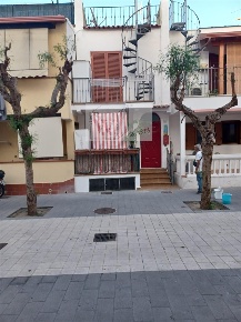 Foto Appartamento in Vico terzo umberto primo, Ischia Centro di 107 m²