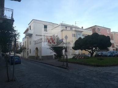 Foto Appartamento in CORSO VITTORIO COLONNA  9, Ischia Centro di 72 m²