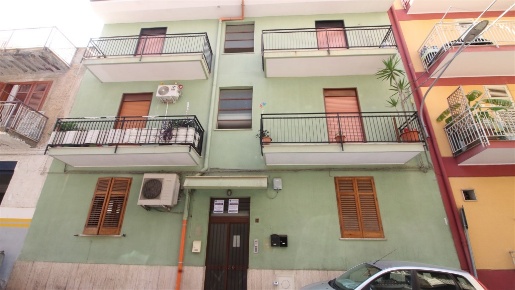Foto Appartamento a Villabate di 100 m² con 2 locali in vendita