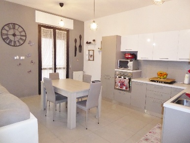 Foto Appartamento in Via Amendola 50, Acqui Terme di 100 m² con 4 locali
