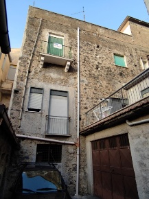 Foto Appartamento in Via Cardinale De Luca n.. 218, Bronte di 120 m²