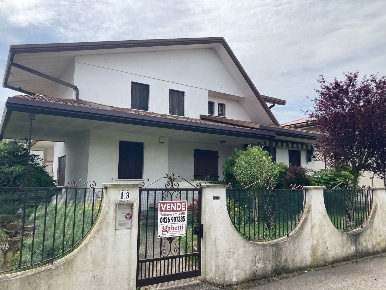 Foto Villa singola in Via ADRIA Via Chieppara 0, Adria Centro di 288 m²
