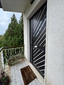 Foto Appartamento in Miano, Minturno di 100 m² con 5 locali in vendita