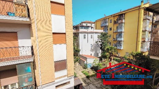 Foto Appartamento a Cosenza Panebianco - Tribunale di 95 m² con 4 locali