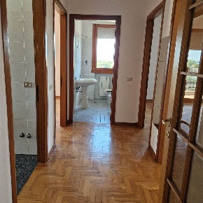 Foto Appartamento a Agliana Centro di 100 m² con 5 locali in vendita