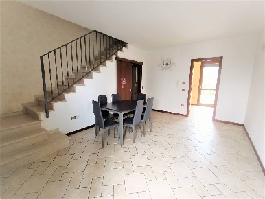 Foto Villa a schiera a Adria Centro di 125 m² con 8 locali in vendita
