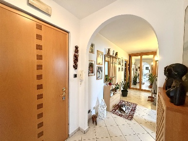 Foto Appartamento in via San Giacomo, Laives San Giacomo di 100 m²