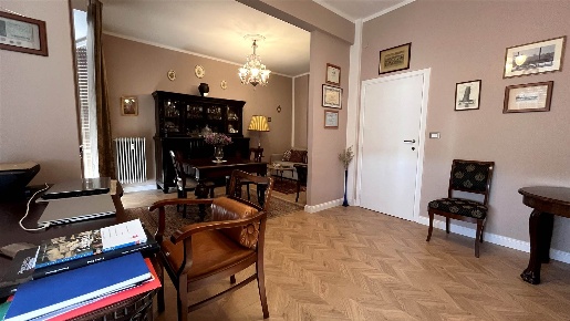 Foto Appartamento in Amendola, Montecatini-Terme di 105 m² con 6 locali