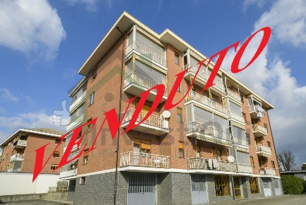 Foto Appartamento in Via San Maurizio  17, Ciriè Centro di 100 m²