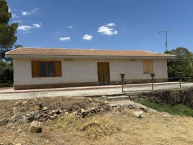 Foto Villa unifamiliare in Via Xiboli, Caltanissetta Centro di 120 m²