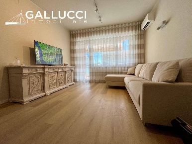 Foto Appartamento in Viale Della Riviera, Pescara di 90 m² con 4 locali