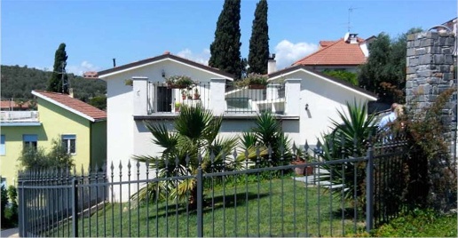 Foto Villa unifamiliare in Via Privata Altamira, Imperia Porto Maurizio