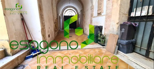 Foto Appartamento in via Vittorio Veneto, Siracusa Ortigia di 234 m²