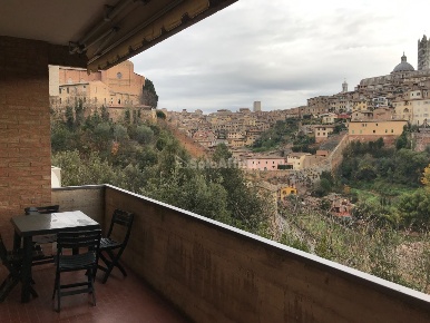 Foto Appartamento in Viale G. Fruschelli, Siena San Prospero di 130 m²