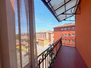Foto Appartamento a Bologna Saragozza fuori Porta di 120 m² con 5 locali