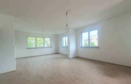 Foto Appartamento a Lucca Sant'Anna di 130 m² con 5 locali in vendita