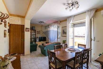 Foto Appartamento in Via Alfonzetti, Catania Libertà - Stazione di 77 m²