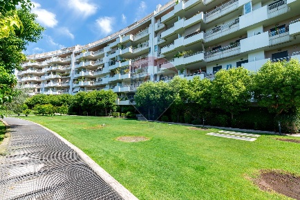 Foto Appartamento in Via Carmelo Bene, Roma Porta di Roma di 80 m²