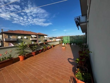 Foto Appartamento in via Maggini 55, Ancona Posatora di 100 m² con 6 locali