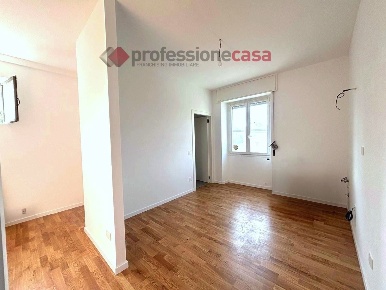 Foto Appartamento in Viale FAMAGOSTA 7, Milano in vendita