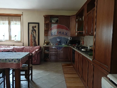 Foto Case semi ndipendenti a Latina Bainsizza di 140 m² con 3 locali