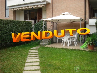 Foto Appartamento in via sant'anna, Agrate Brianza Centro di 150 m²